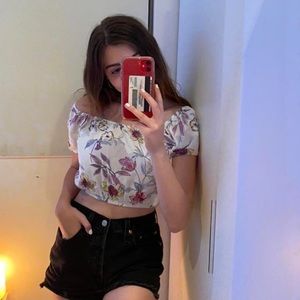 Cutest pacsun off the shoulder tee!